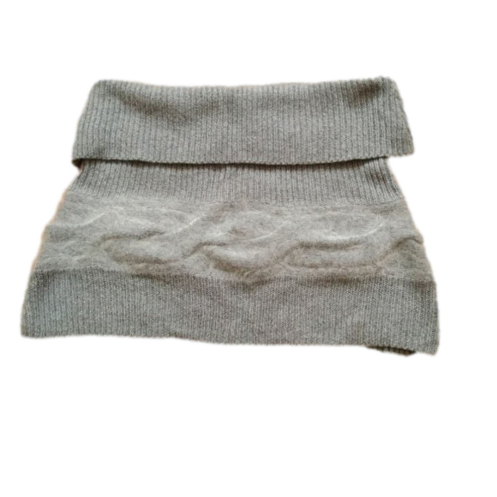 White House black market gray knit wool rabbit hair neck warmer women’s shawl